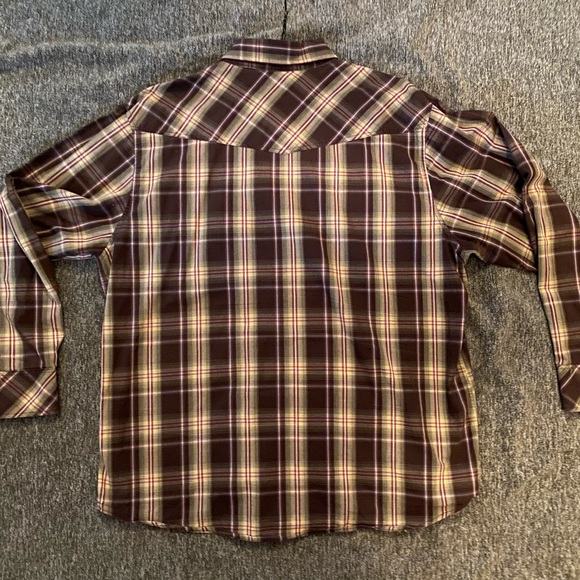 Cowboy Up Brand brown plaid western button up shirt with mother of pearl snaps - Picture 7 of 7